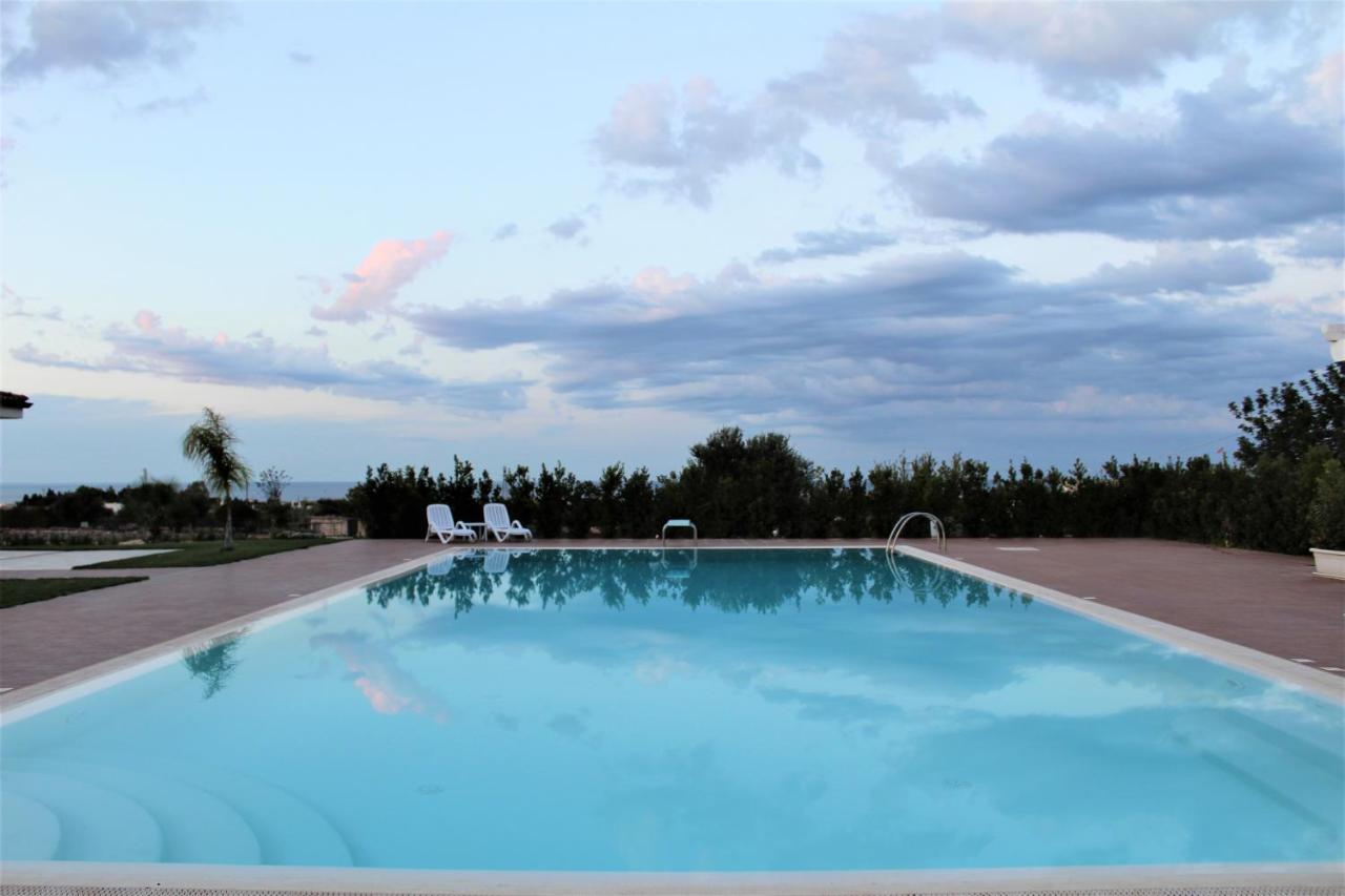Villa Maria - Apartments In Villa With Pool Polignano a Mare Luaran gambar