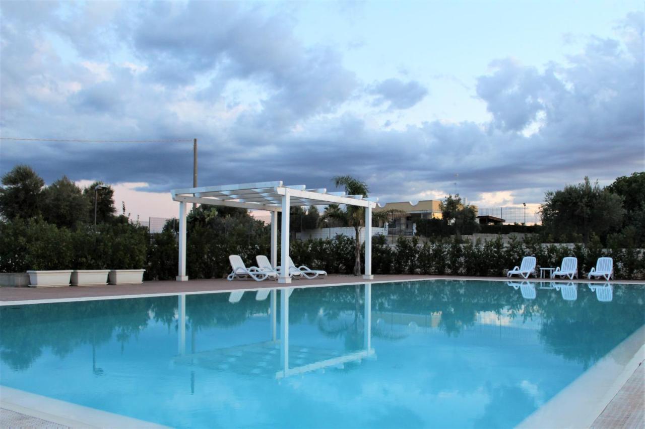 Villa Maria - Apartments In Villa With Pool Polignano a Mare Luaran gambar