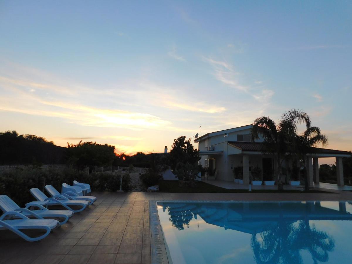 Villa Maria - Apartments In Villa With Pool Polignano a Mare Luaran gambar