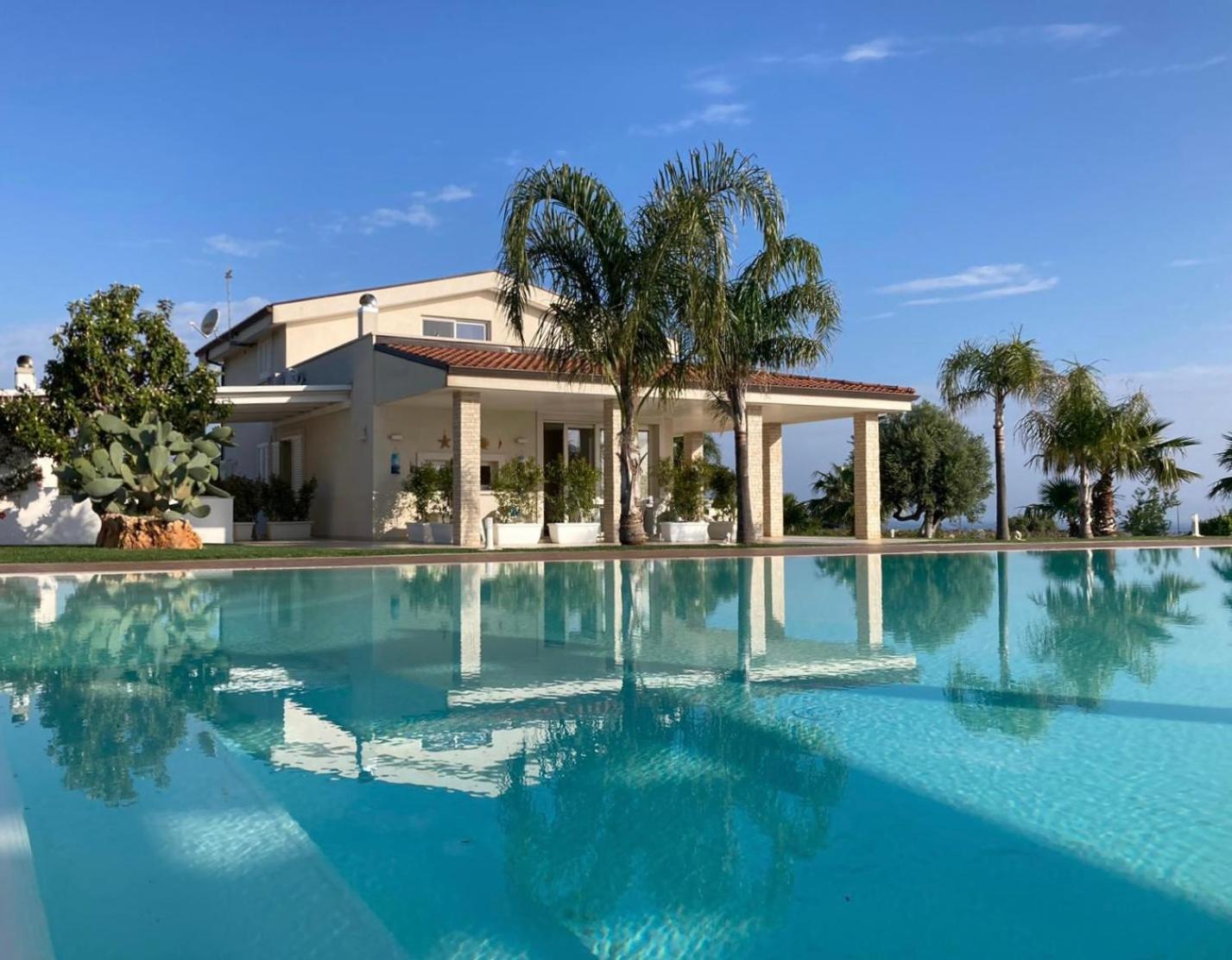 Villa Maria - Apartments In Villa With Pool Polignano a Mare Luaran gambar